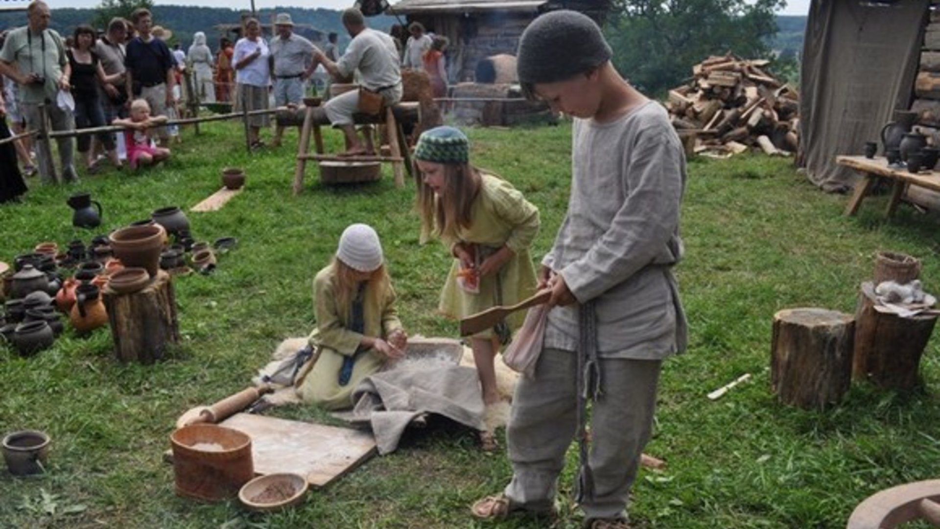 Į Kernavę grįžta gyvosios archeologijos festivalis. Autorius M. Vadišis.