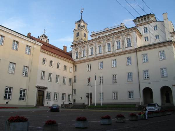 Vilniaus universiteto centrinių rūmų nuotrauka